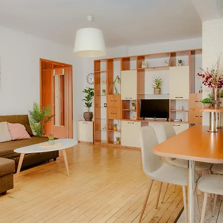 Old Town Chic 1 Bedroom W Self Check In Bucharest Exterior photo