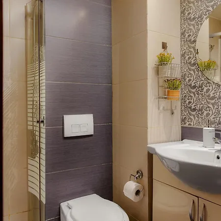 Old Town Chic 1 Bedroom W Self Check In Bucharest Exterior photo