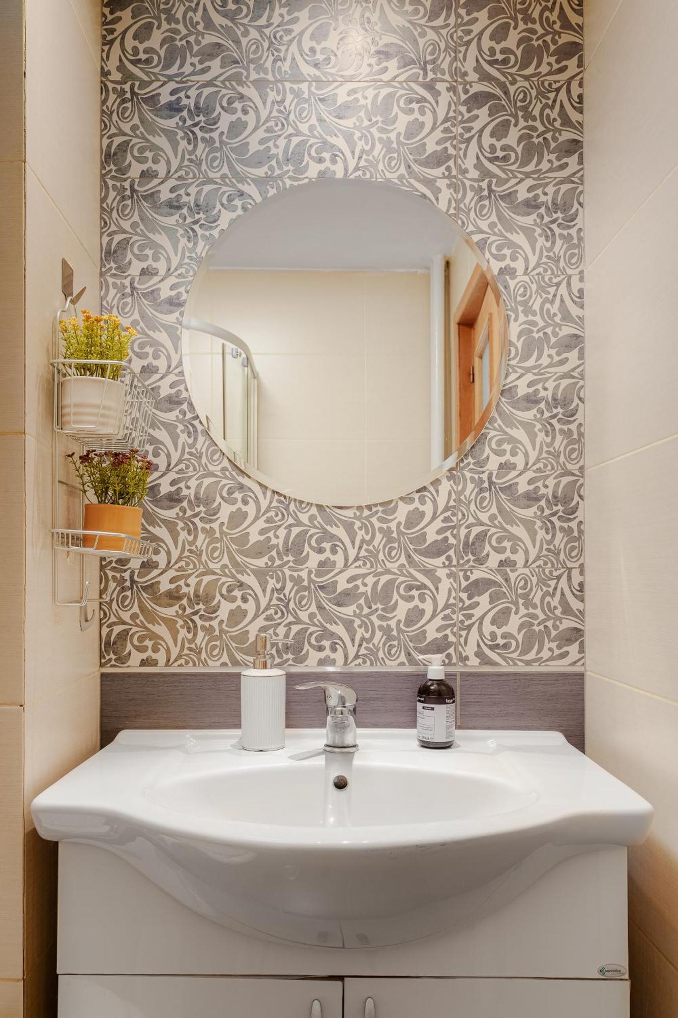 Old Town Chic 1 Bedroom W Self Check In Apartment *