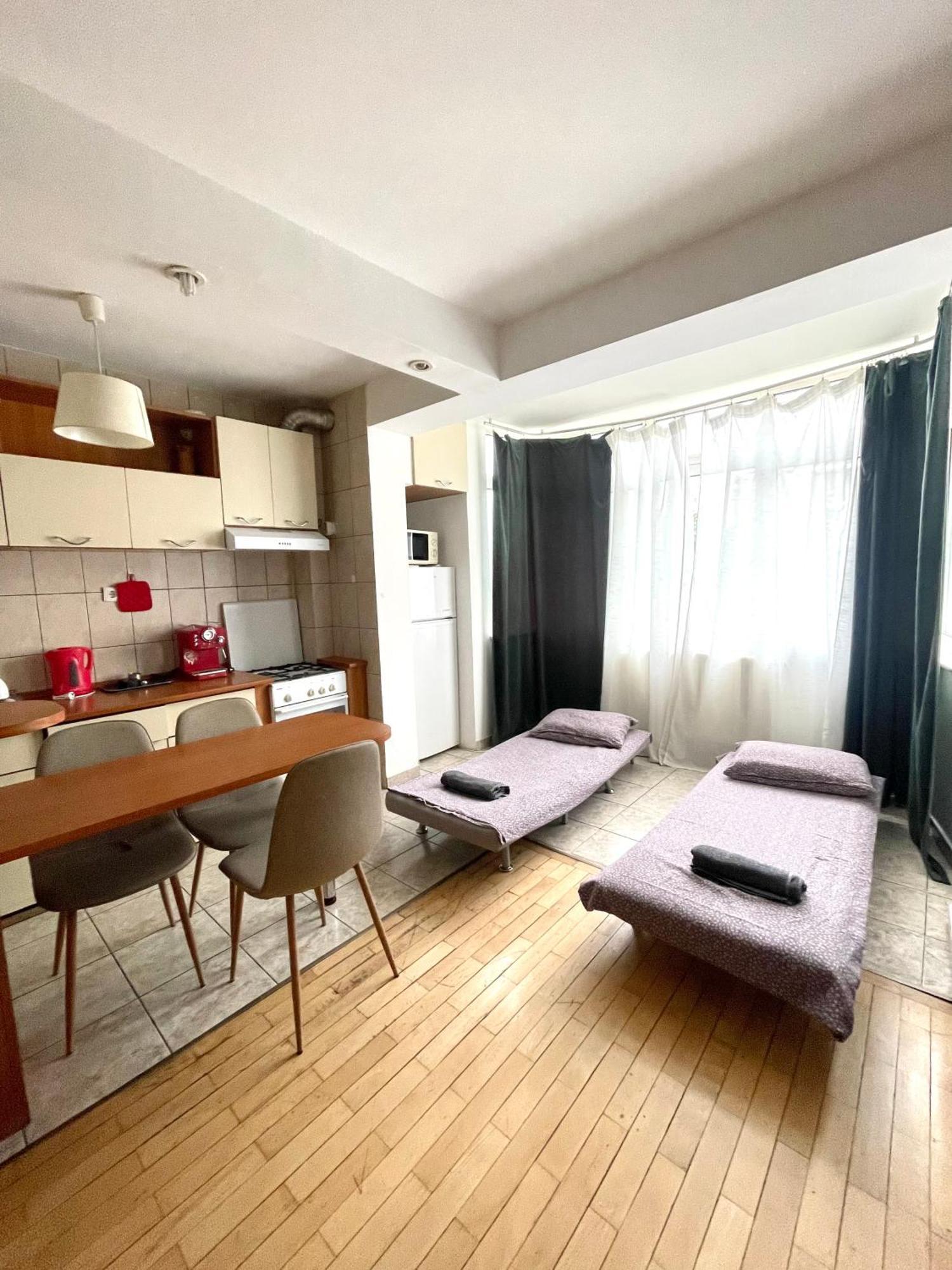Old Town Chic 1 Bedroom W Self Check In Apartment *
